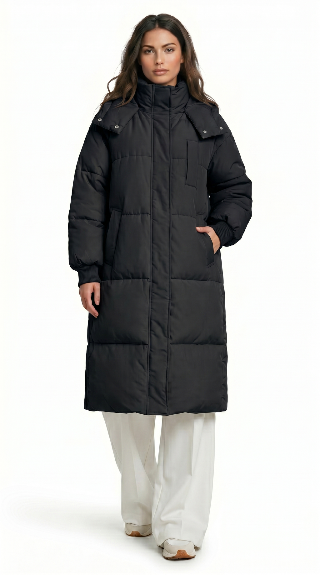 Woman wearing a long black puffer coat on a white background from Meleche Fashion USA or Meléche (short as (Mé))