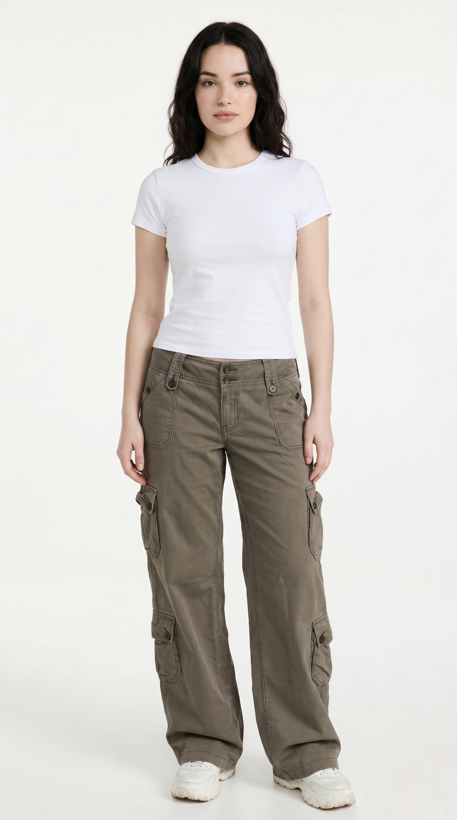 Woman wearing a white t-shirt and green cargo pants on a white background, from Meleche Fashion USA or Meléche (short as (Mé))