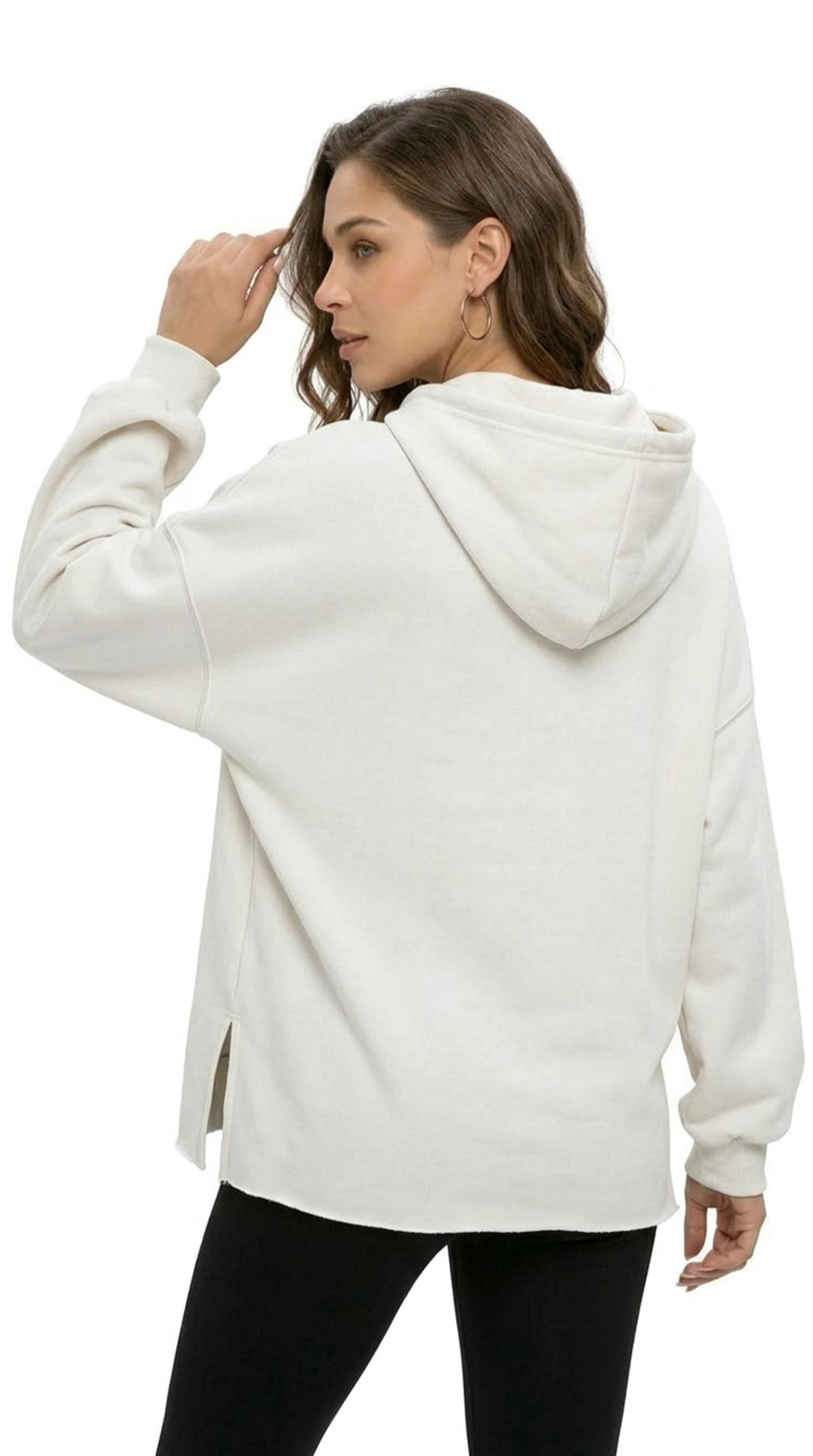 Woman wearing a white hoodie from Meleche or Meléche (short as (Mé))