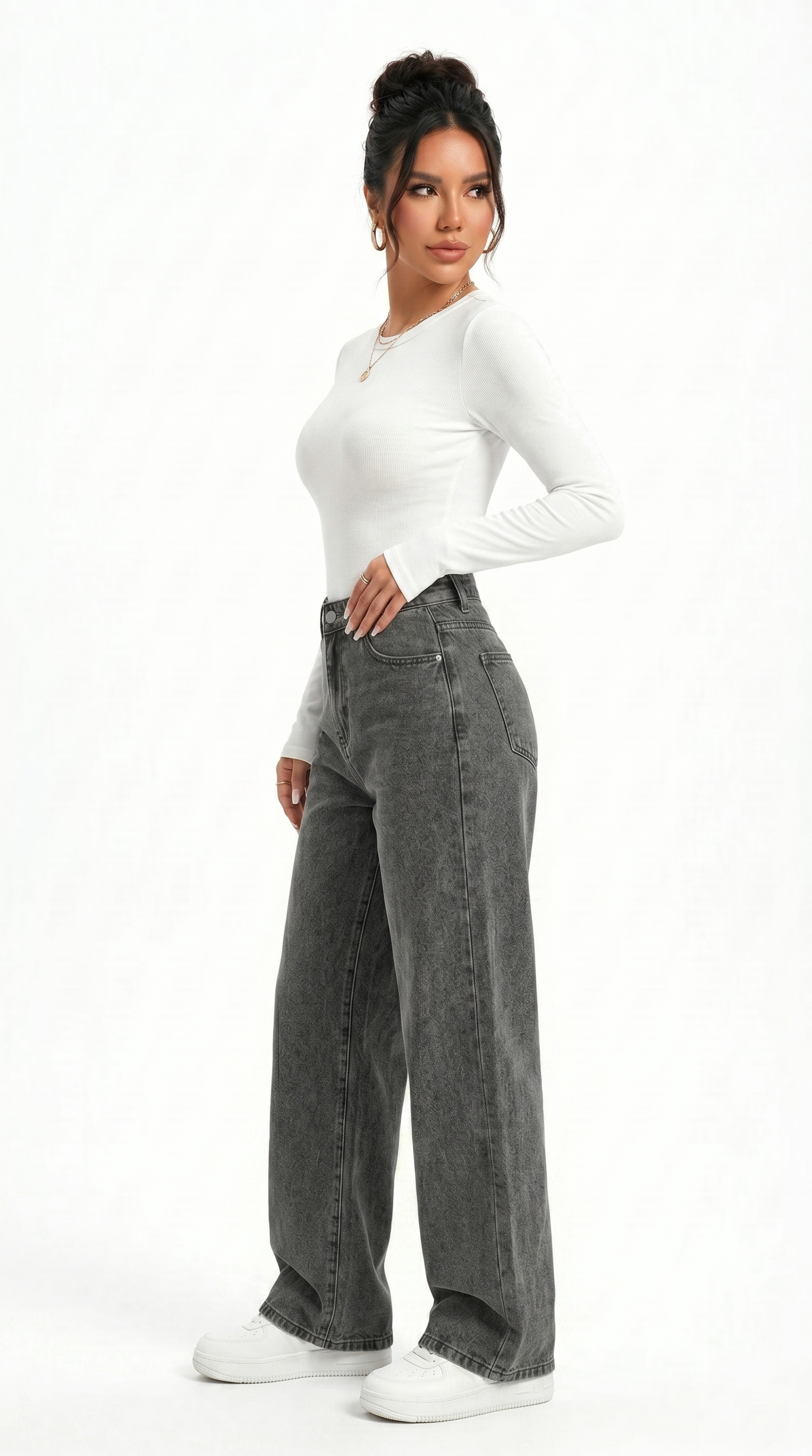 Woman wearing a white top and gray high-waisted jeans on a white background, Cotton jeans from Meleche Fashion USA or Meléche (short as (Mé))