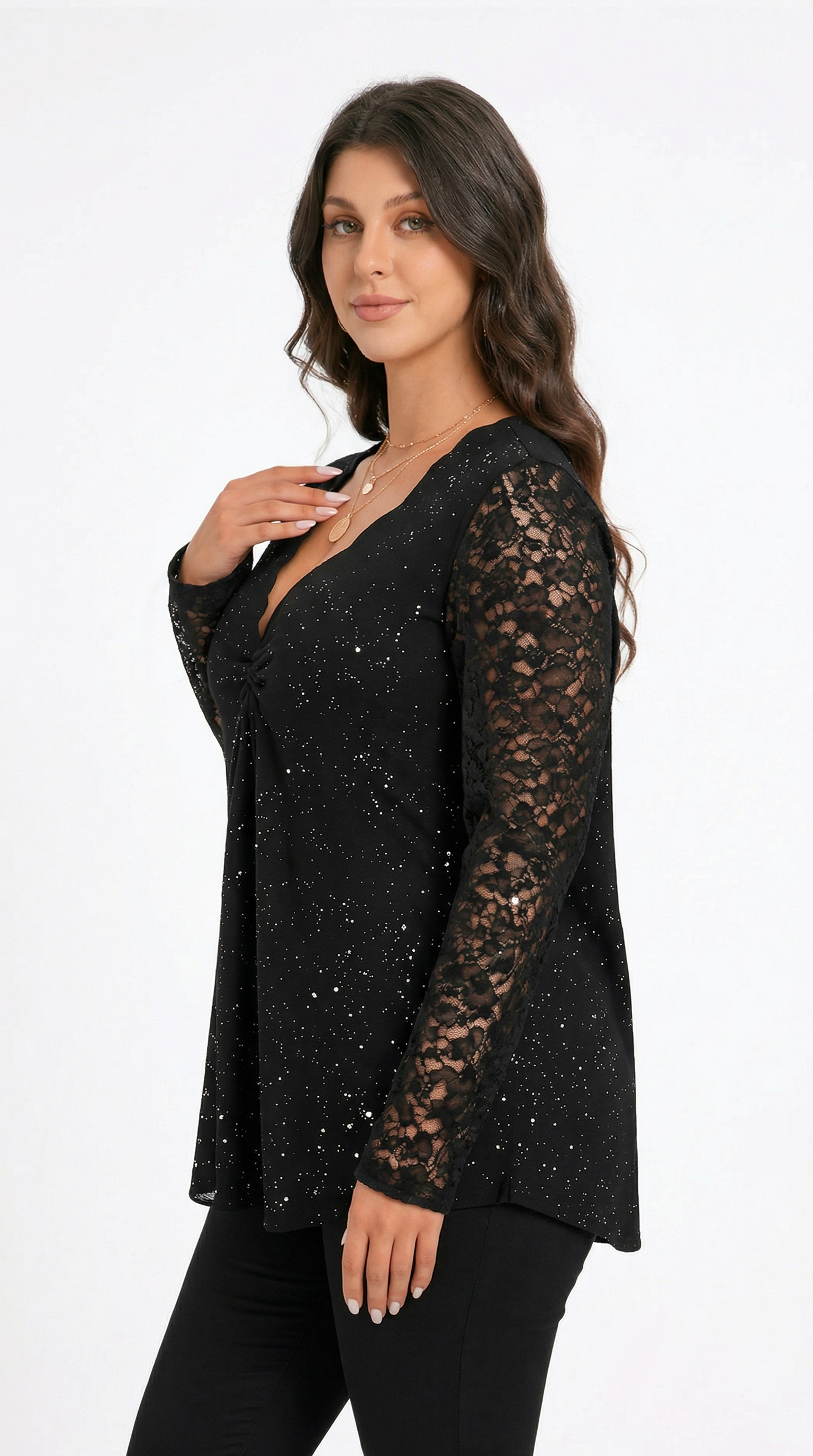 Woman wearing a floral long-sleeve top and denim shorts on a white background from Meleche or Meléche (short as (Mé))