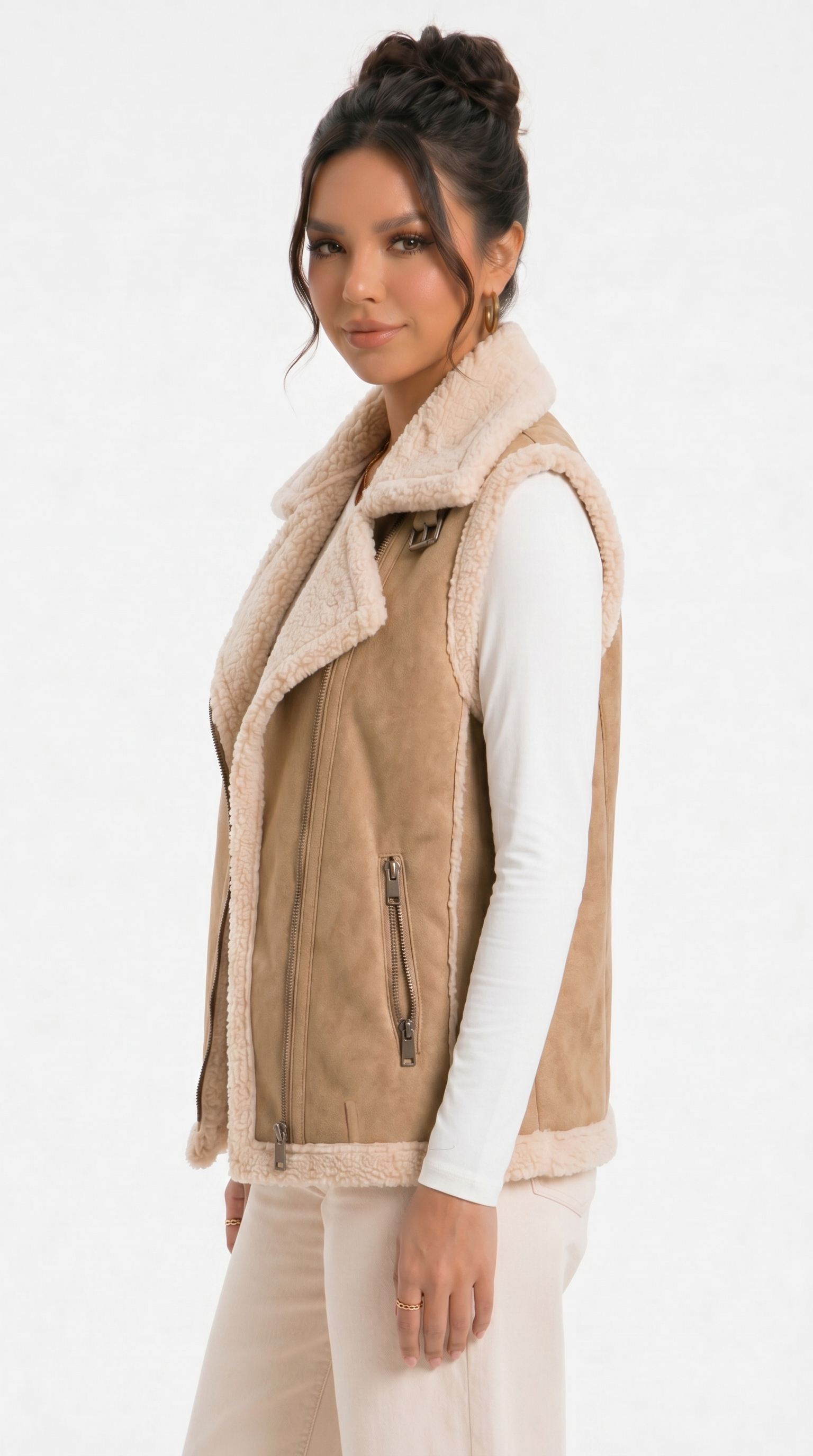 Woman wearing a beige vest with a white background from Meleche Fashion USA or Meléche (short as (Mé))