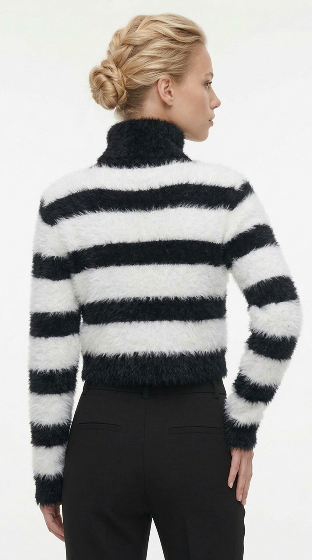 Person wearing a black and white striped sweater against a white background from Meleche or Meléche (short as (Mé))
