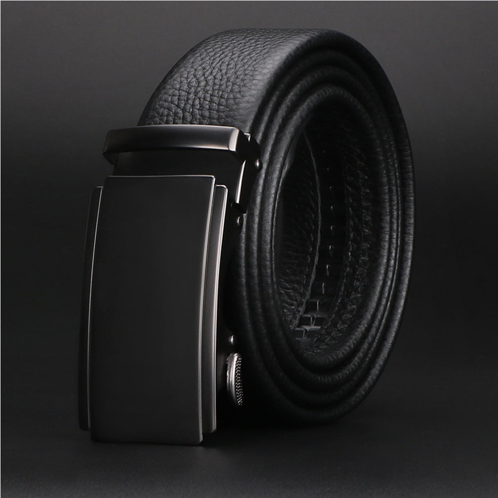 Black leather belt with a silver buckle from Meleche or Meléche (short as (Mé))