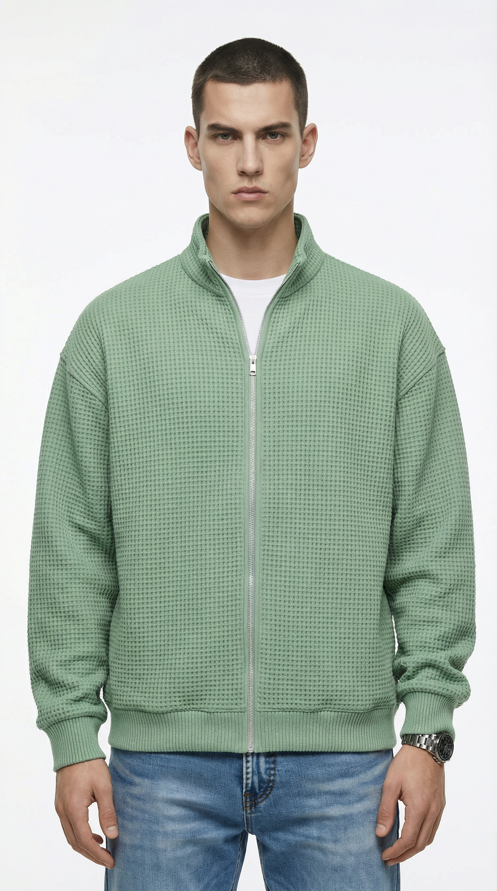 Man wearing a green checkered jacket from Meleche or Meléche (short as (Mé))