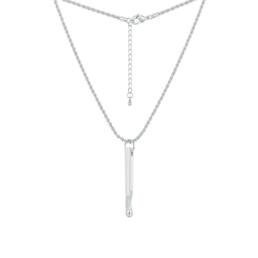 Stylish Alanis Necklace featuring a modern design Meléche Jewelry  USA 1