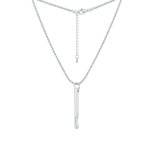 Stylish Alanis Necklace featuring a modern design Meléche Jewelry  USA 1