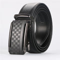 Eli Black leather belt with a checkered buckle from Meleche or Meléche (short as (Mé))