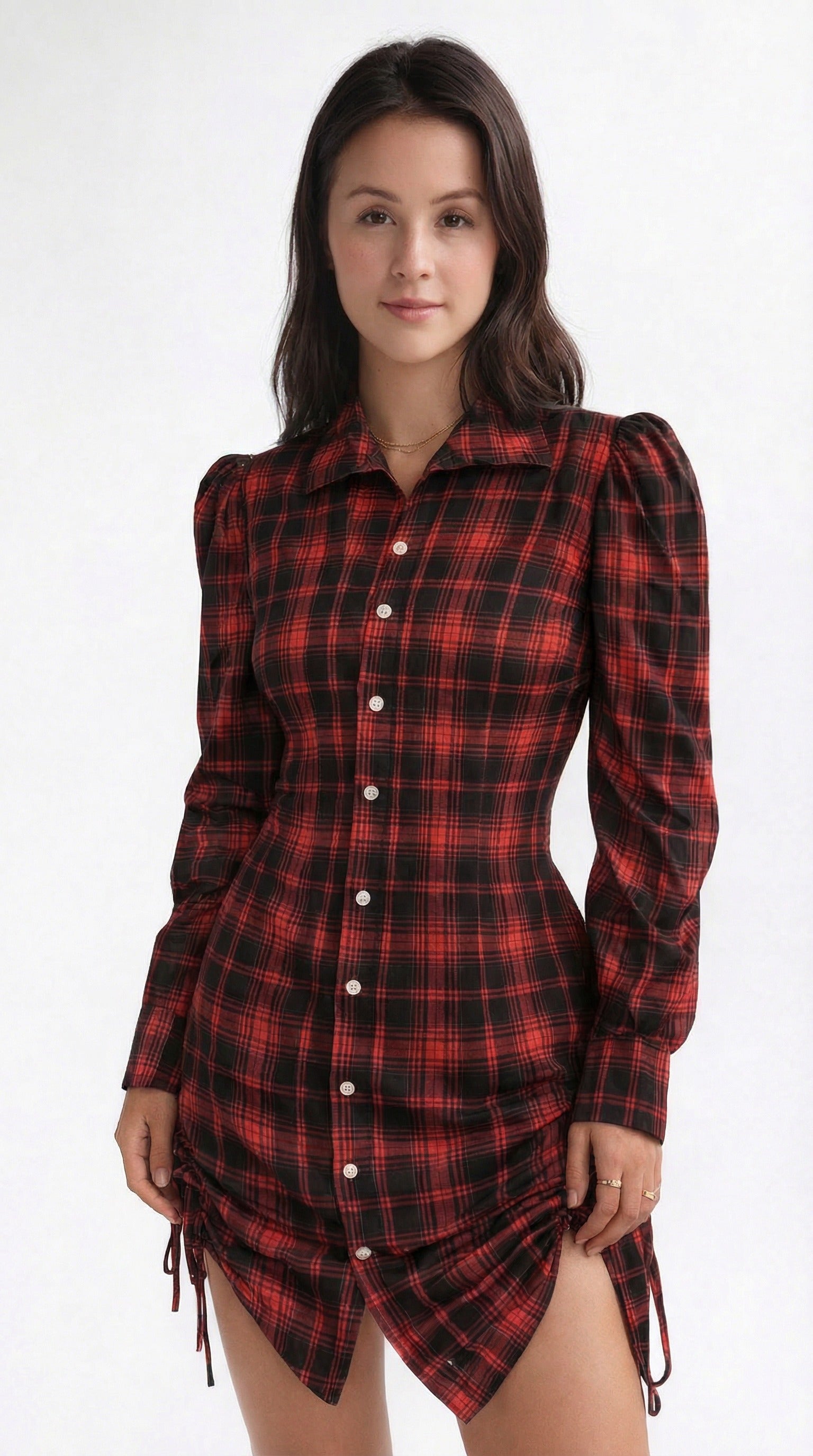 Woman wearing a red and black plaid dress on a white background from Meleche or Meléche (short as (Mé))