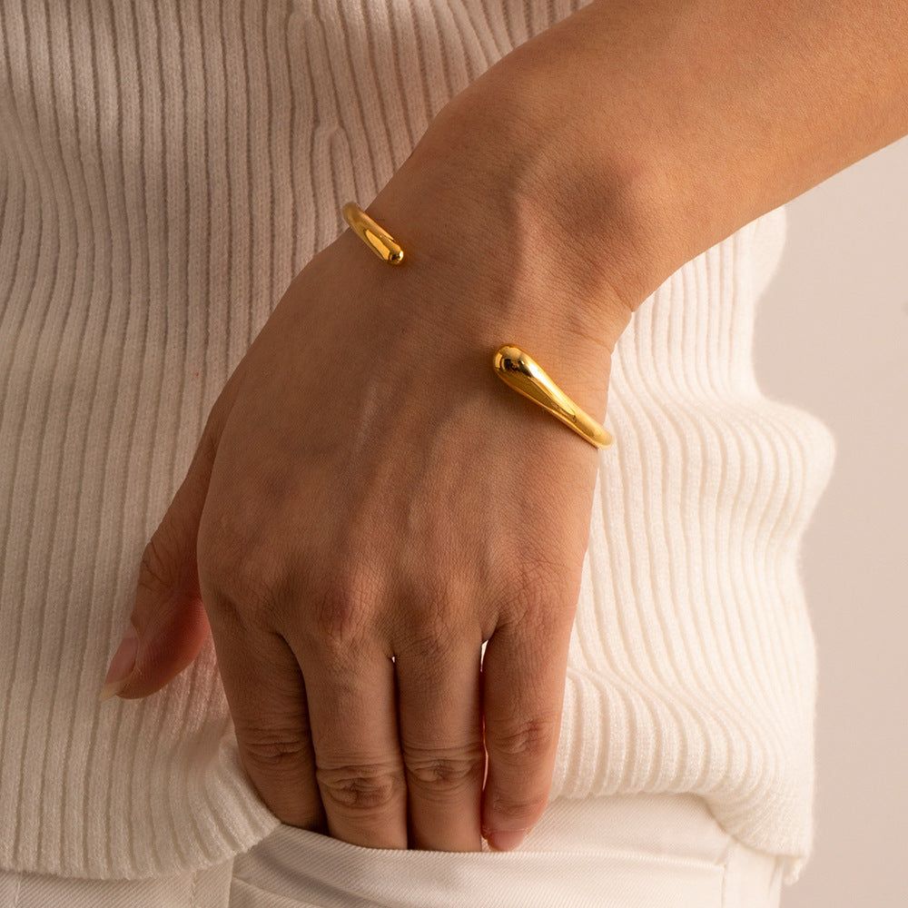 Mavis - Meléche - bangles -  Mavis Stainless steel bangle Gold | Meléche USA