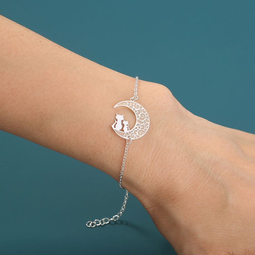 Elegant Cat Moonshine Bracelet Silver s925 adorned with shimmering stones Meléche Jewelry  USA