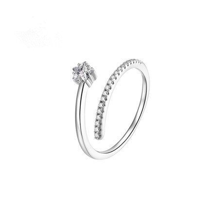 Elegant Nola Ring with a timeless design suitable for any occasion Meléche Jewelry  USA 3