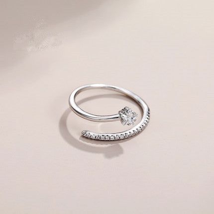 Nola - Meléche - ring -  Nola Star Geometric Ring with Zircon Stone | Meléche USA