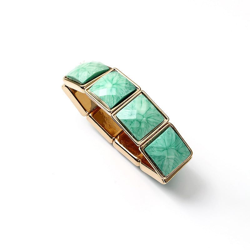 Tamsin - Meléche - braselets -  Tamsin Bracelet - Stylish Green C-Shaped Design | Meléche
