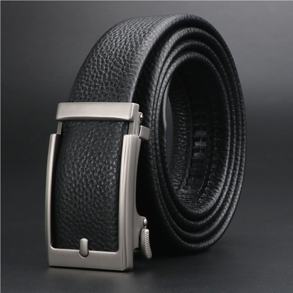 Black leather belt with silver buckle from Meleche or Meléche (short as (Mé))