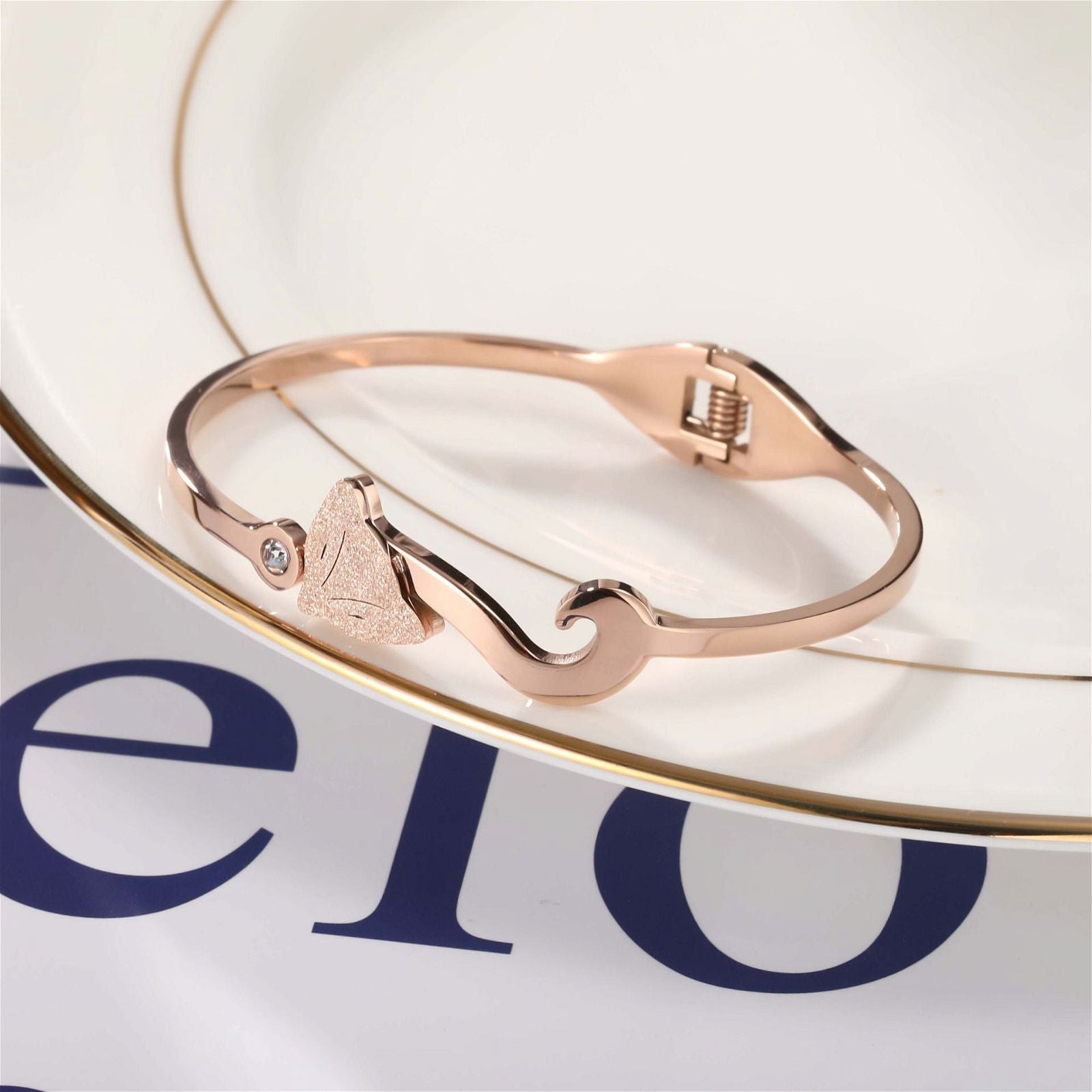 le Chat - Meléche - bangles -  le Chat - Titanium Steel Cat Shaped Zircon Necklace - 50g | Meléche